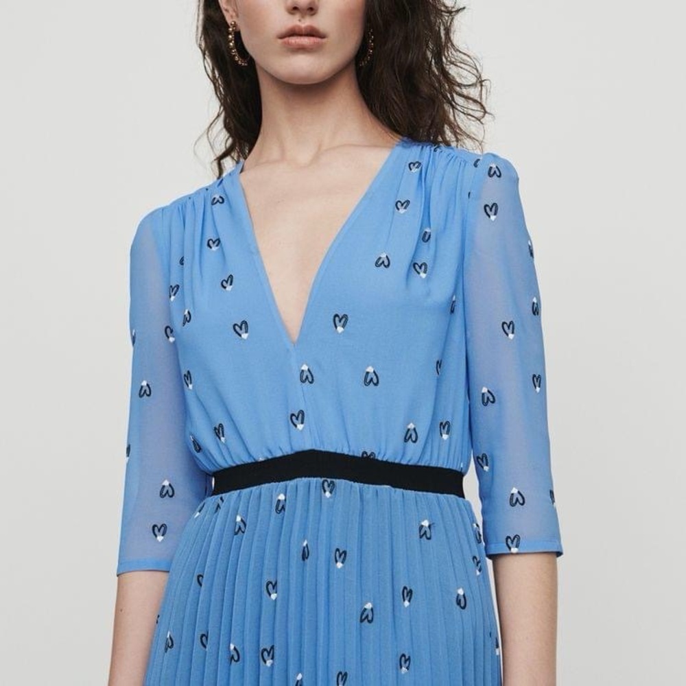 MAJE Rengo Embroidered Heart ASYMMETRIC PLEATED 
GEORGETTE MIDI BLUE SZ 3 US L